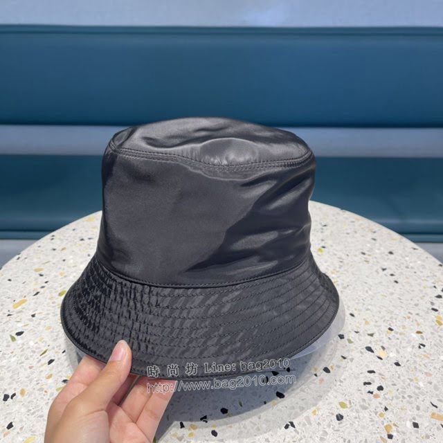 Prada男女同款帽子 普拉達新款尼龍款漁夫帽遮陽帽  mm1299